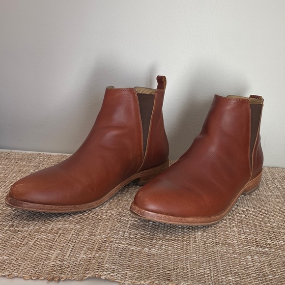 Nisolo Everyday Chelsea Boot - Picture 1 of 9